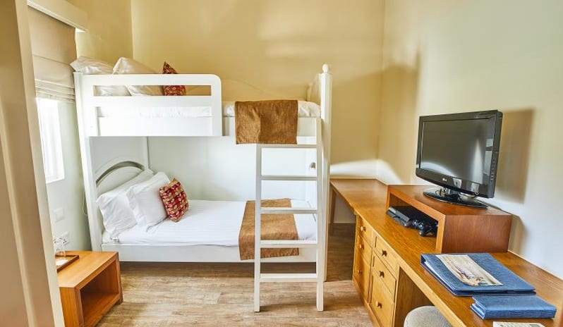 Centara Grand Island Maldives - Family Overwater Villa with Kids Bedroom - Kids Bedroom